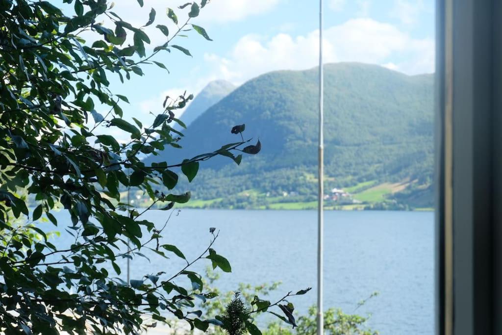 Apartment With Lake View In Jolster Årdal Zewnętrze zdjęcie
